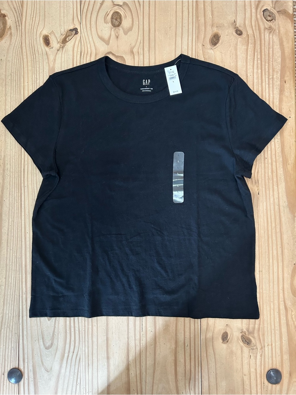GAP Women’s Black Short Sleeve Crewneck Foreversoft Tee - NEW